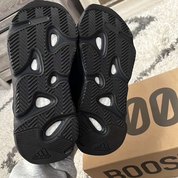 Yeezy 700 mnvn - Picture 6 of 9